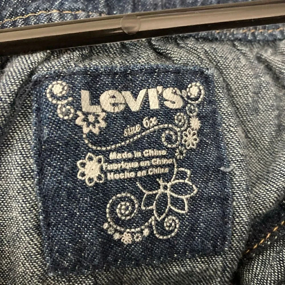 Levis good size